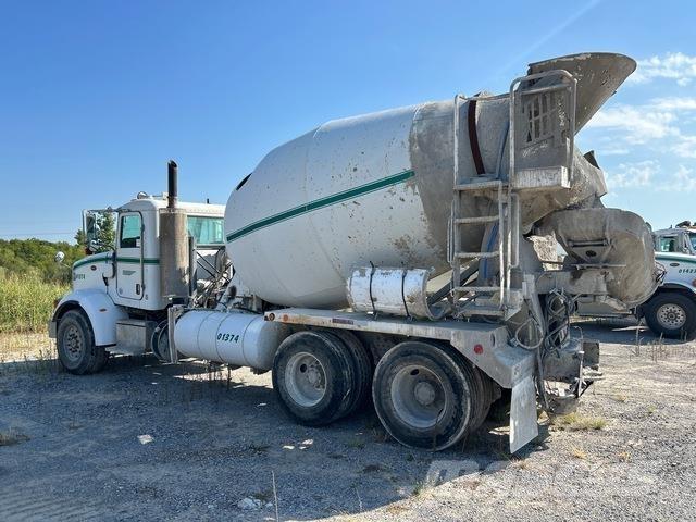 Peterbilt 365 Вантажівки / спеціальні