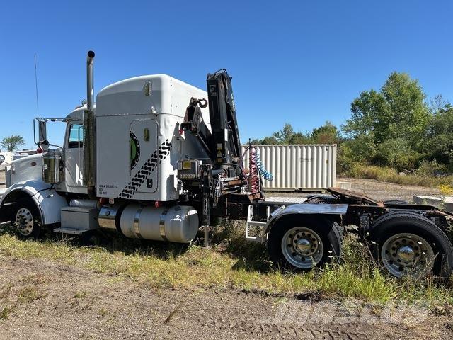 Peterbilt 367 Автокрани