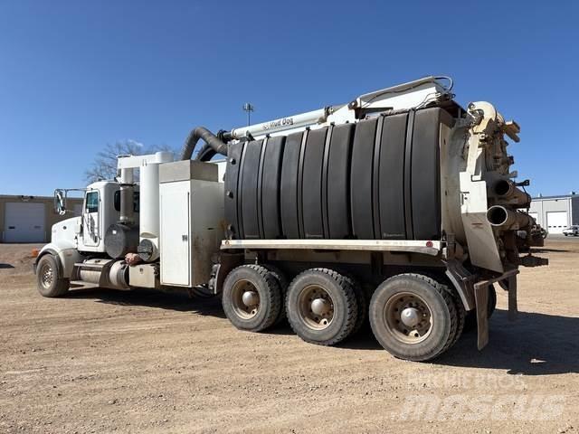 Peterbilt 367 Гусеничні екскаватори