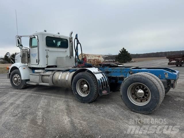 Peterbilt 367 Тягачі