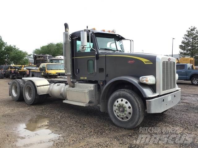 Peterbilt 367 Тягачі