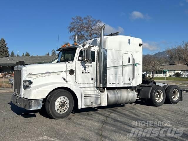 Peterbilt 377 Тягачі