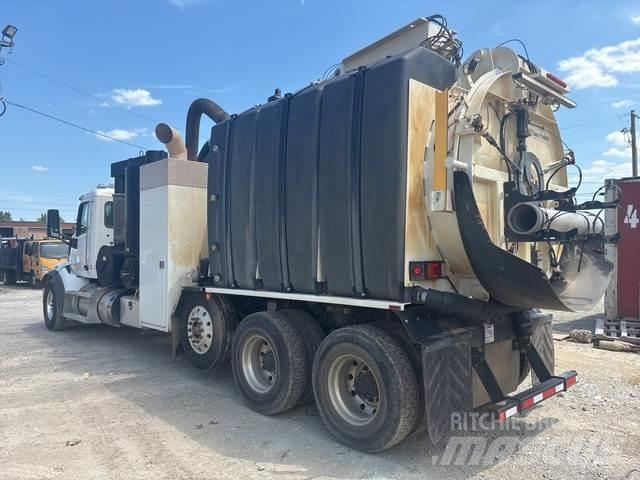 Peterbilt 377 Гусеничні екскаватори