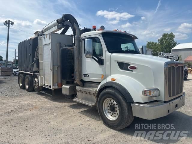 Peterbilt 377 Гусеничні екскаватори
