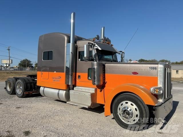 Peterbilt 379 Тягачі