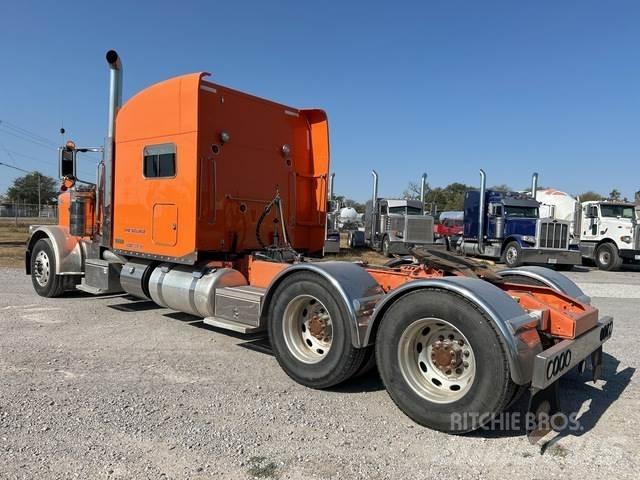 Peterbilt 379 Тягачі
