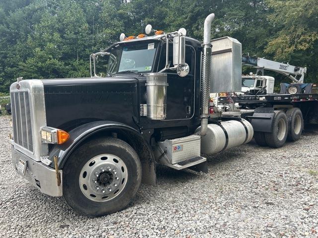Peterbilt 379 Тягачі