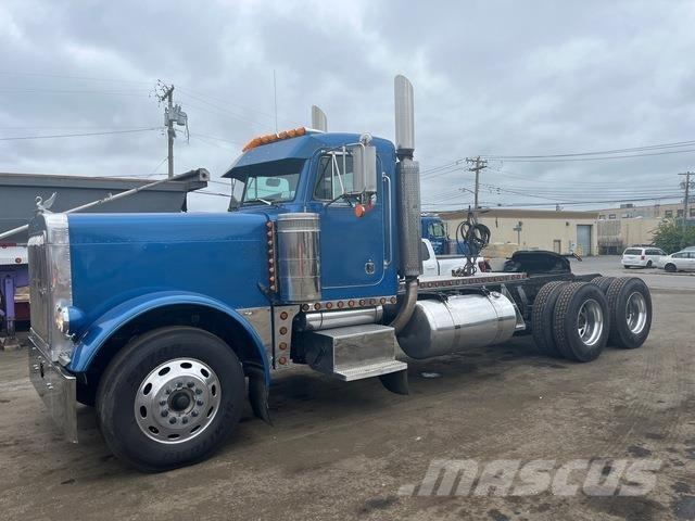 Peterbilt 379 Тягачі