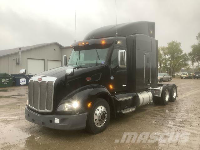 Peterbilt 379 Тягачі