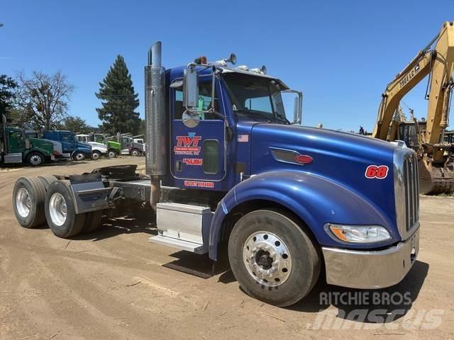 Peterbilt 386 Тягачі