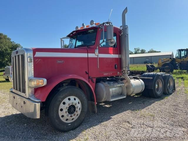 Peterbilt 388 Тягачі