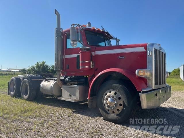 Peterbilt 388 Тягачі