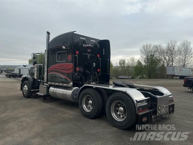 Peterbilt 389 Тягачі