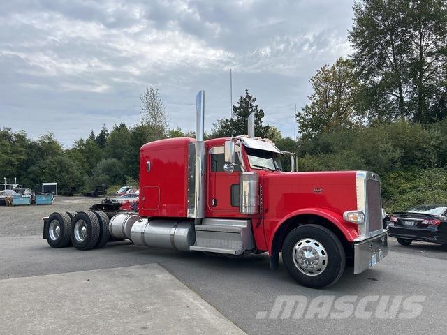 Peterbilt 389 Тягачі