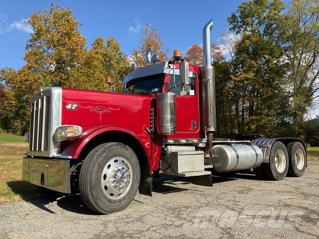 Peterbilt 389 Тягачі