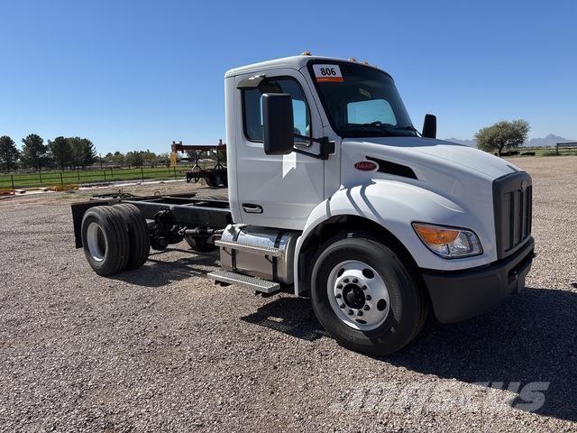 Peterbilt 537 Кабіни