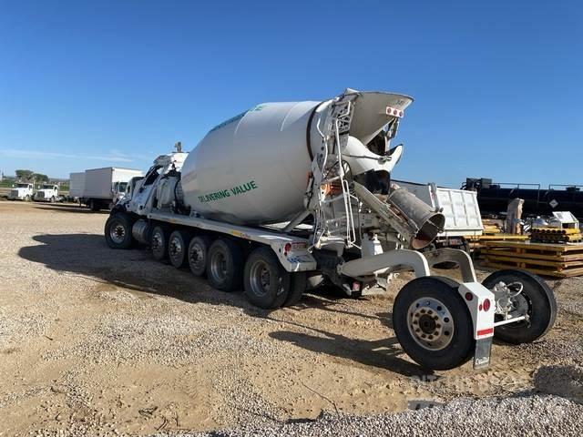 Peterbilt 567 Вантажівки / спеціальні