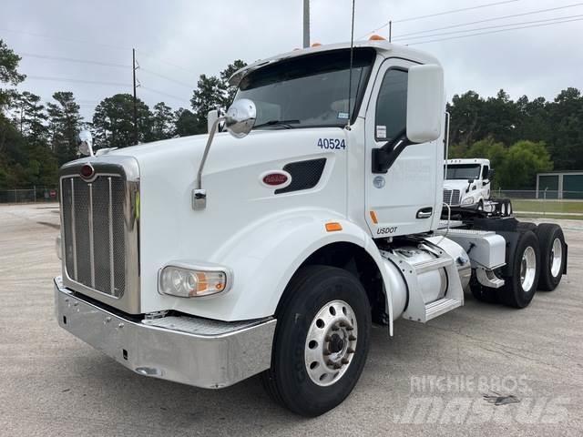 Peterbilt 567 Тягачі