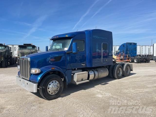 Peterbilt 567 Тягачі