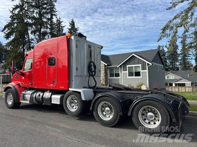 Peterbilt 567 Тягачі