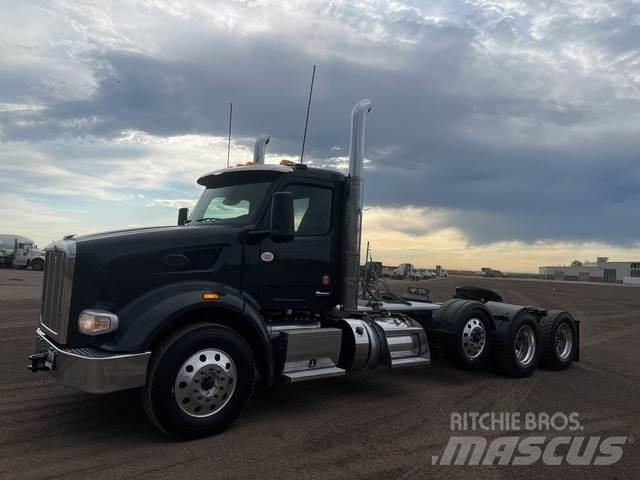 Peterbilt 567 Тягачі