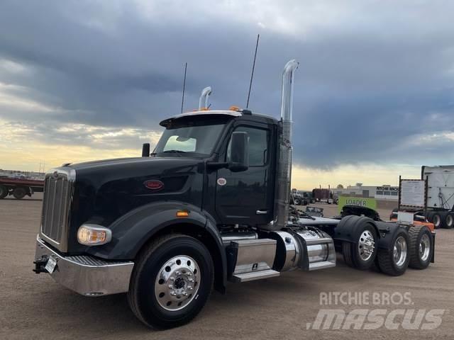 Peterbilt 567 Тягачі