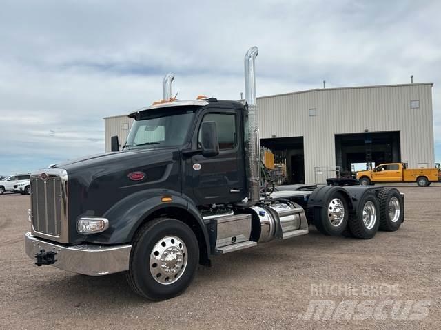 Peterbilt 567 Тягачі