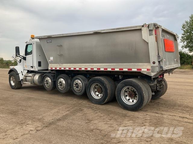 Peterbilt 567 Самоскиди