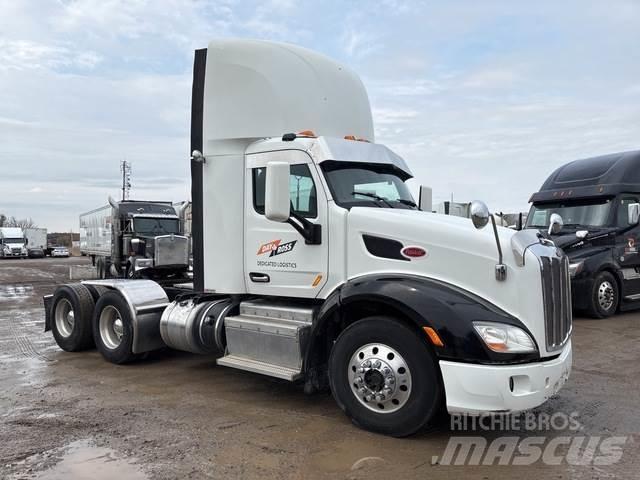 Peterbilt 579 Тягачі
