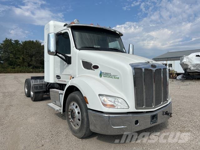 Peterbilt 579 Тягачі