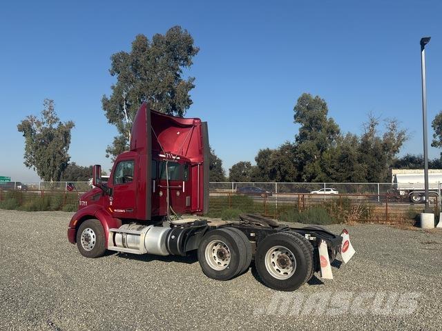 Peterbilt 579 Тягачі