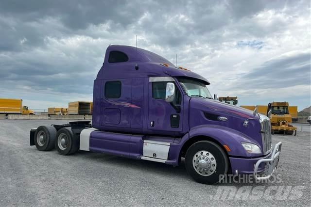 Peterbilt 587 Тягачі