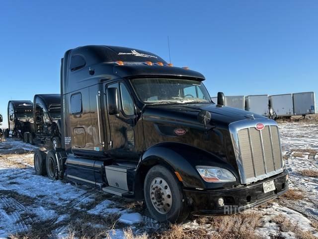 Peterbilt 587 Тягачі