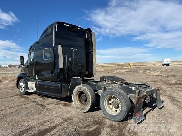 Peterbilt 587 Тягачі