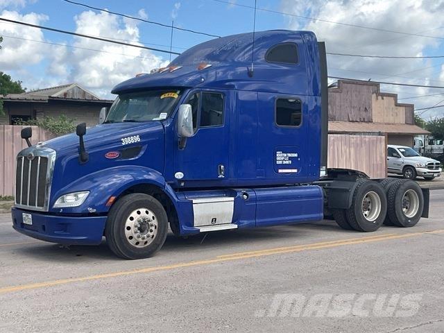 Peterbilt 587 Тягачі
