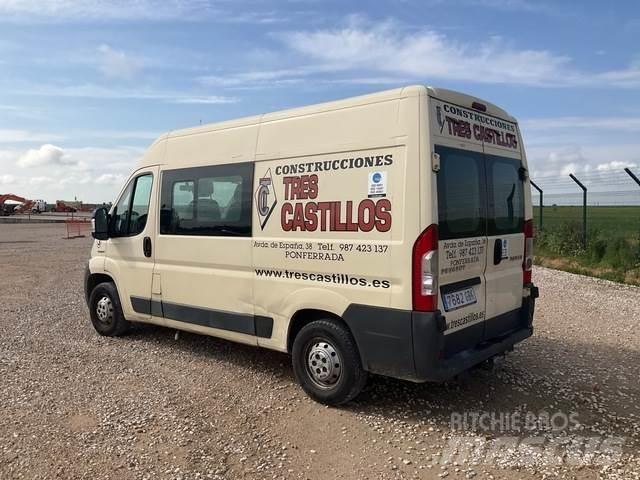 Peugeot Boxer Фургони
