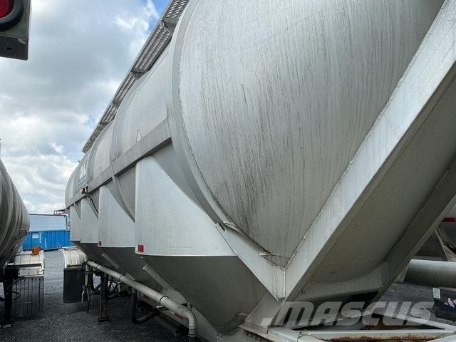 Polar  Інші причепи