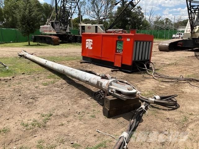  PTC V300CAT Гідравлічні пальові молоти