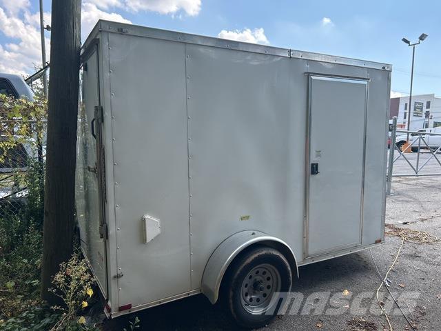  Quality Cargo Причепи-фургони