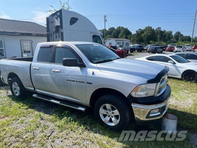 RAM 1500 Пікапи / Бічне розвантаження