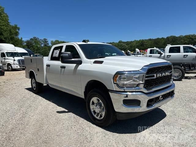 RAM 2500 Пікапи / Бічне розвантаження