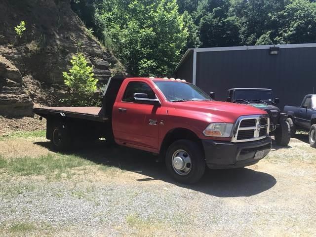RAM 3500 Вантажівки-платформи/бокове розвантаження