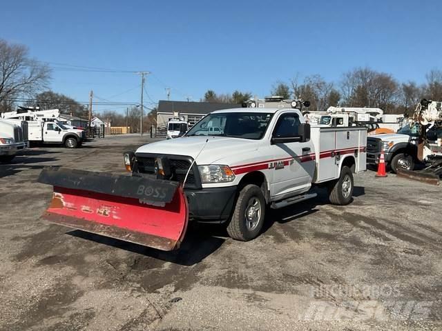 RAM 3500 Пікапи / Бічне розвантаження