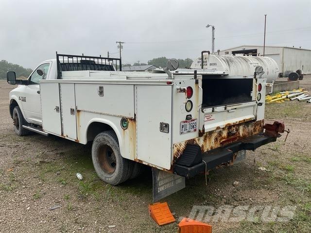 RAM 3500 Пікапи / Бічне розвантаження