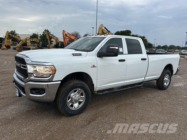 RAM 3500 Пікапи / Бічне розвантаження
