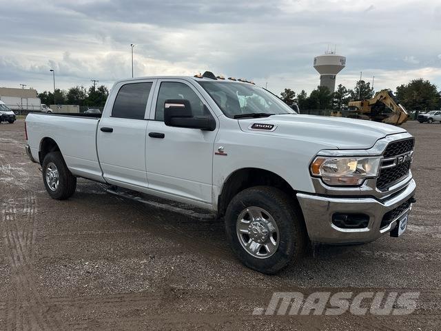 RAM 3500 Пікапи / Бічне розвантаження