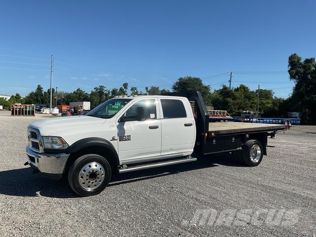 RAM 4500 Вантажівки-платформи/бокове розвантаження