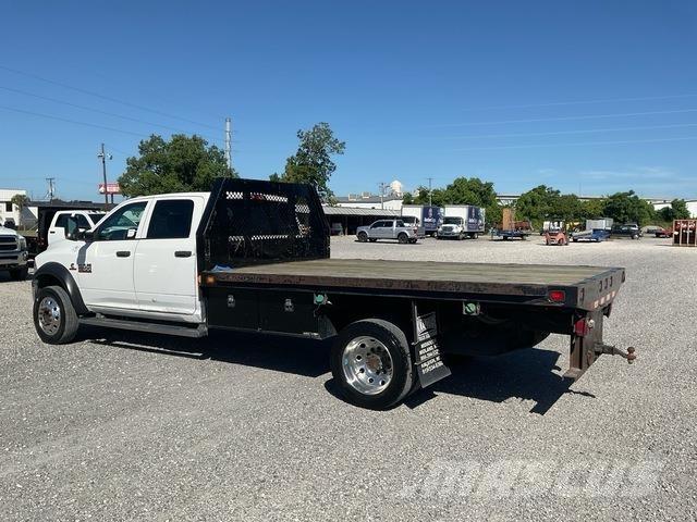 RAM 4500 Вантажівки-платформи/бокове розвантаження