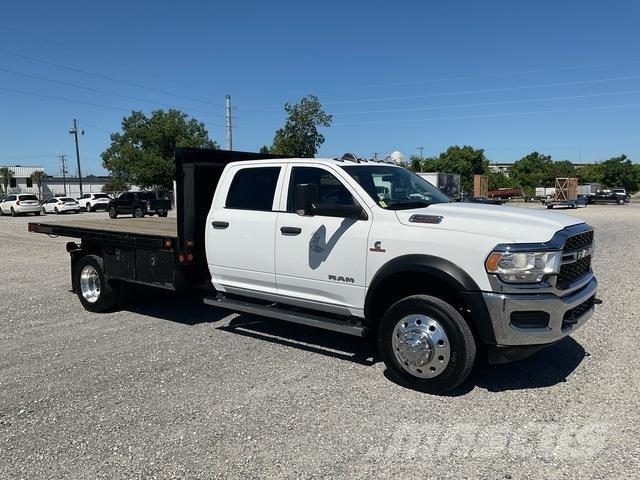RAM 4500 Вантажівки-платформи/бокове розвантаження