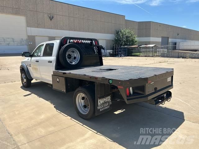 RAM 5500 Вантажівки-платформи/бокове розвантаження